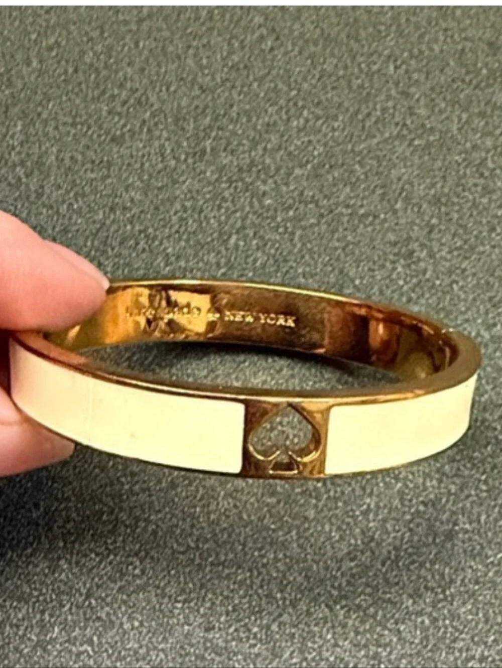 kate spade Gold-Tone and White Enamel Spade Cutout Bangle Bracelet EUC - Picture 9 of 10